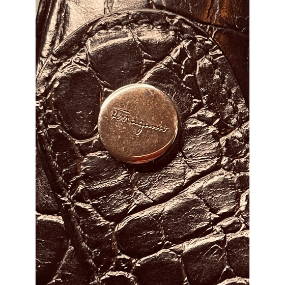 Women's Salvatore Ferragamo Vintage Black Leather Shoulder Bag EUC - Picture 10 of 16